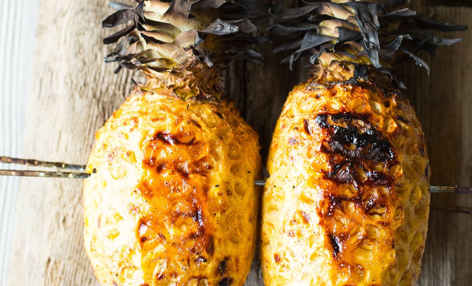 Helgrillet ananas med kryddersukker Helgrillet ananas med kryddersukker