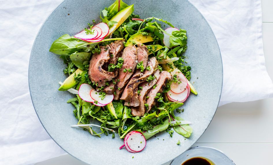 Biffsalat med avokado og balsamico Biffsalat med avokado og balsamico