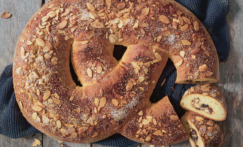 Hjemmebakt kringle med fyll Hjemmebakt kringle med fyll