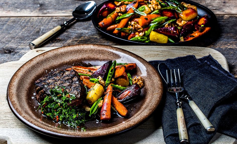 Indrefilet av okse med bakt gulrotsalat Indrefilet av okse med bakt gulrotsalat