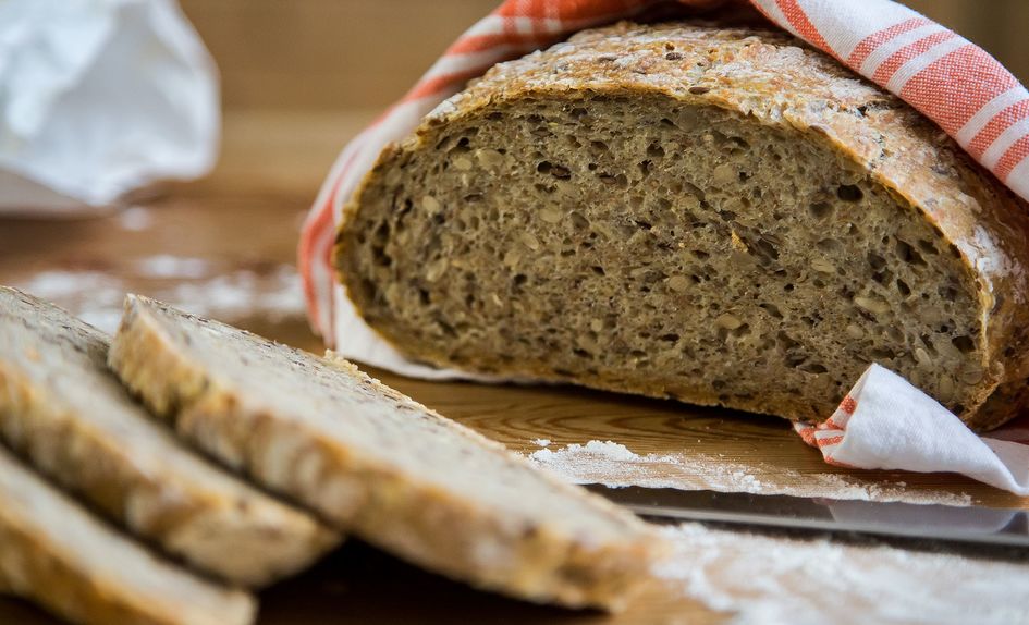 Eltefritt grovbrød med kli og kjerner Eltefritt grovbrød med kli og kjerner