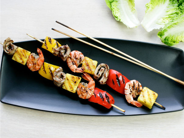 Svinefilet og scampi grillspyd Svinefilet og scampi grillspyd