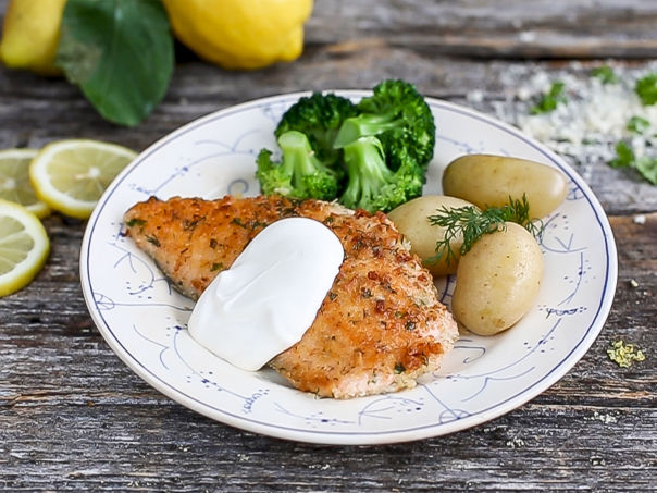 Urtepanert laksefilet Urtepanert laksefilet