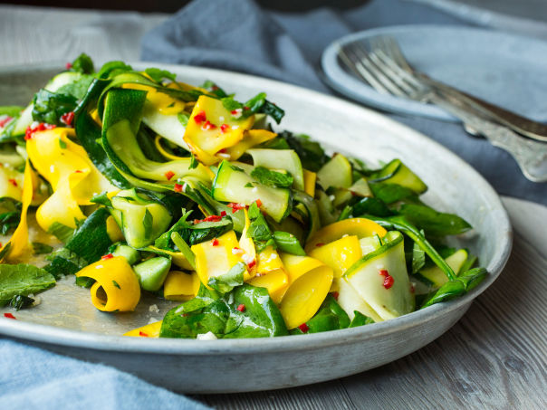Squash- og spinatsalat Squash- og spinatsalat
