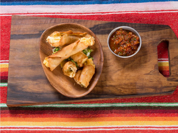Taquitos fylt med ost og jalapeñofyll Taquitos fylt med ost og jalapeñofyll