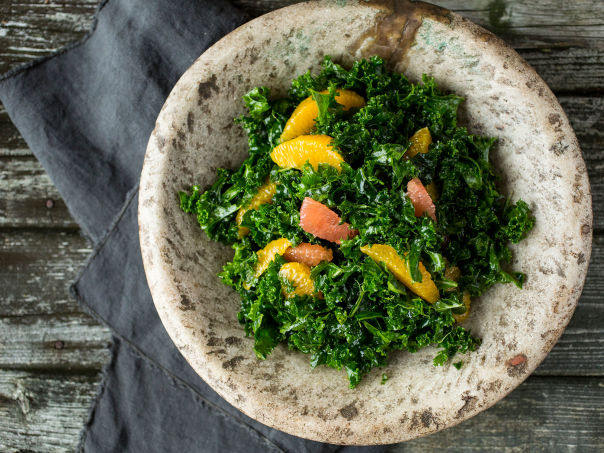 Grønnkålsalat med sitrus Grønnkålsalat med sitrus