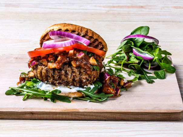 Svineburger med parmesan og chili Svineburger med parmesan og chili