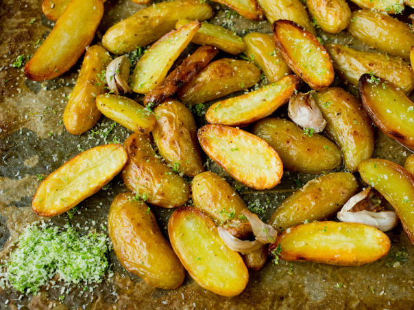 Ovnsstekte mandelpoteter med limesalt Ovnsstekte mandelpoteter med limesalt