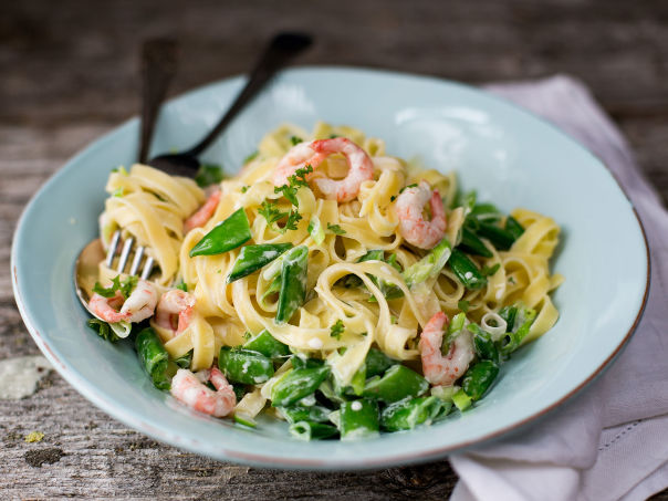 Pasta med reker og sukkererter Pasta med reker og sukkererter