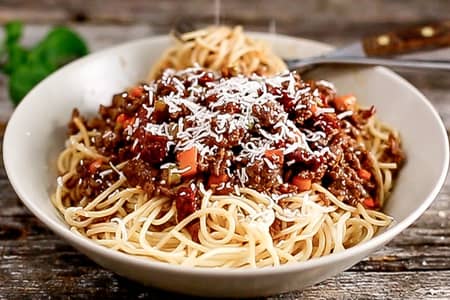 Pasta med kjøttsaus