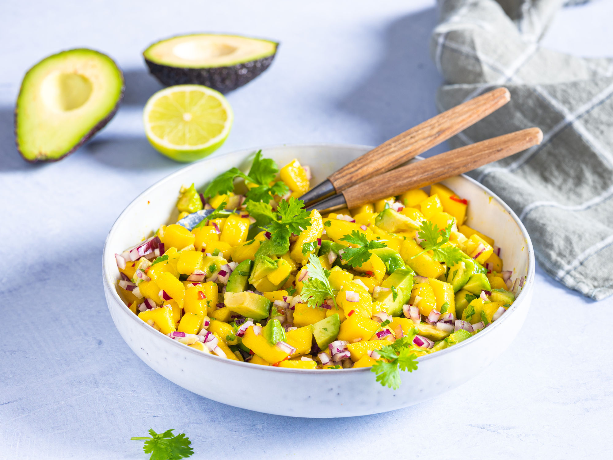 Mango- og avokadosalat