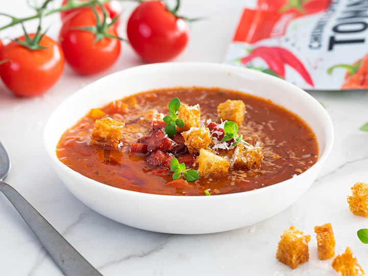 Tomatsuppe-med-stekt-chorizo.jpg