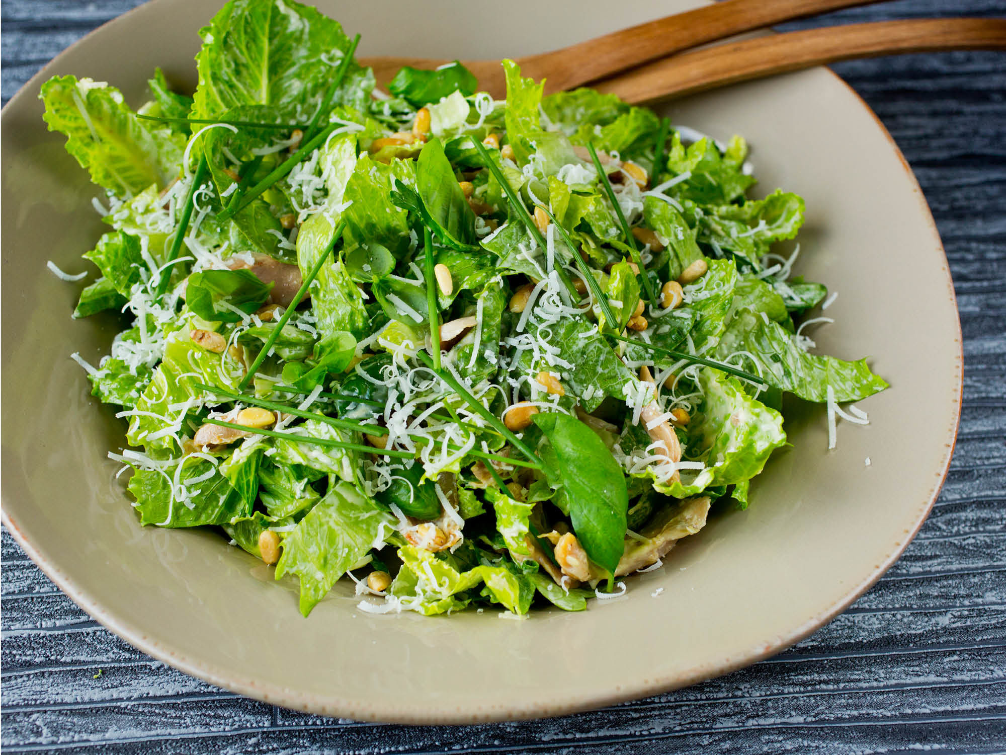 Enkle dressinger til salaten Meny.no