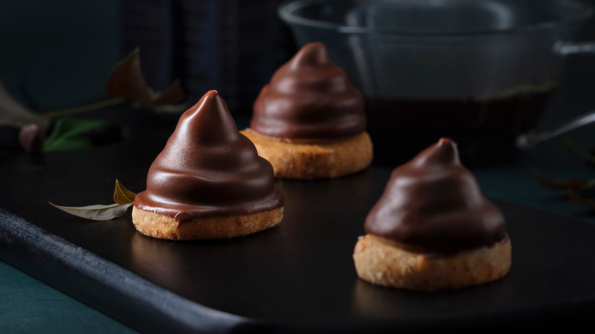 Sarah Bernard er perfekt som petit fours.