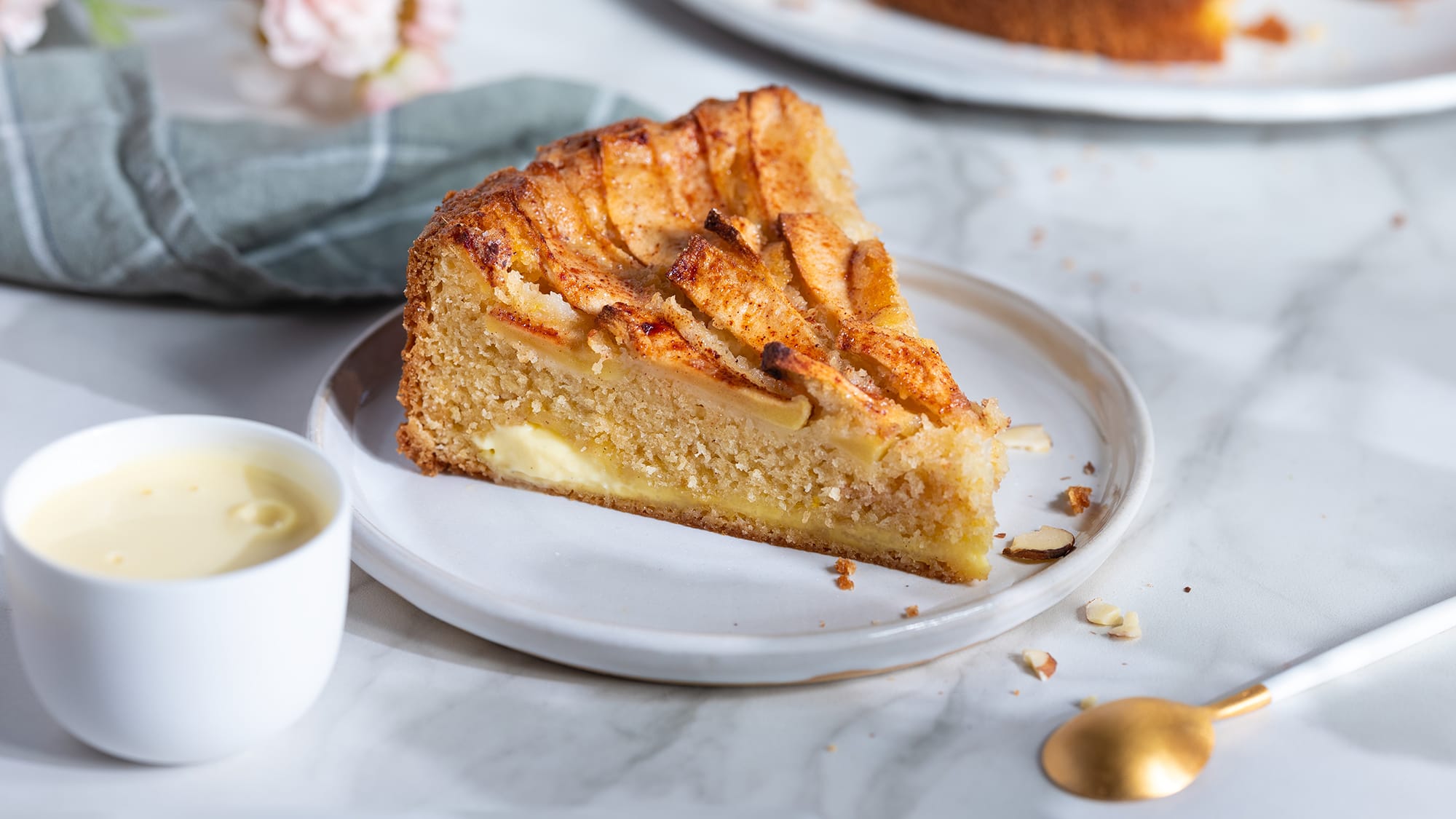 Eplekake med vaniljekrem.jpg