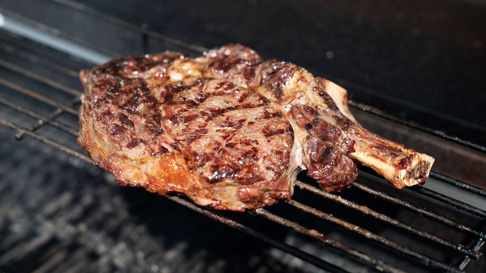 Tradisjonsmodnet kjøtt på grill.jpg