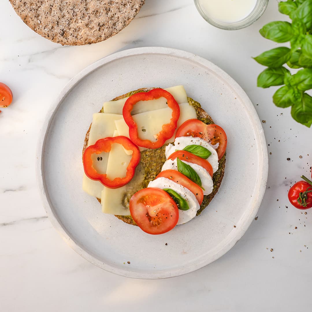 WASA Med pesto, ost, paprika, mozzarella og tomat