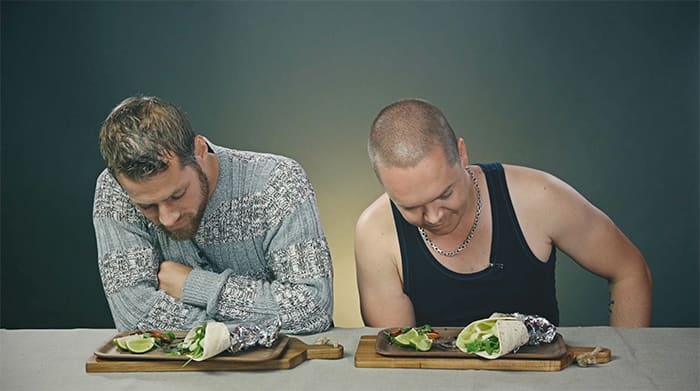 Morten og Runar liker best burger og biff. Salat er noe som dyr spiser.