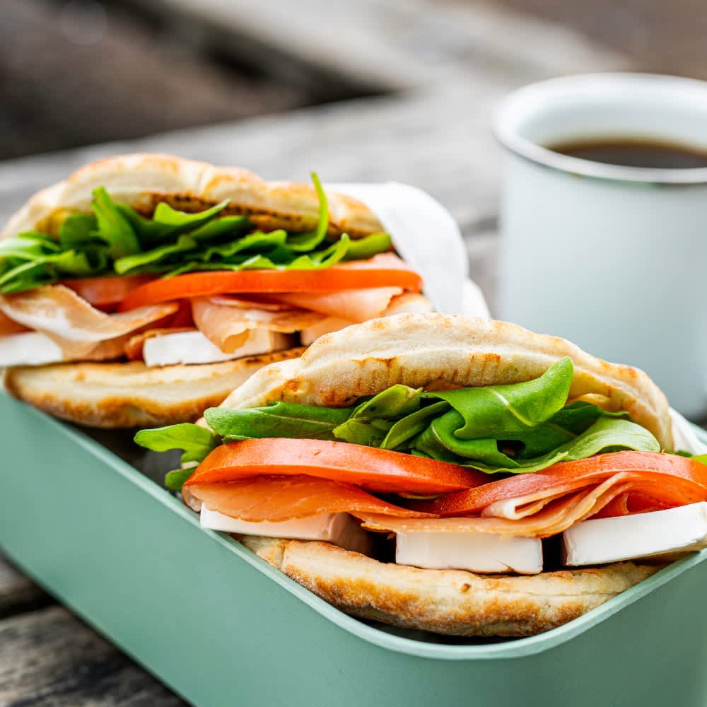 Saftig dobbeldekker med brie og spekeskinke.jpg