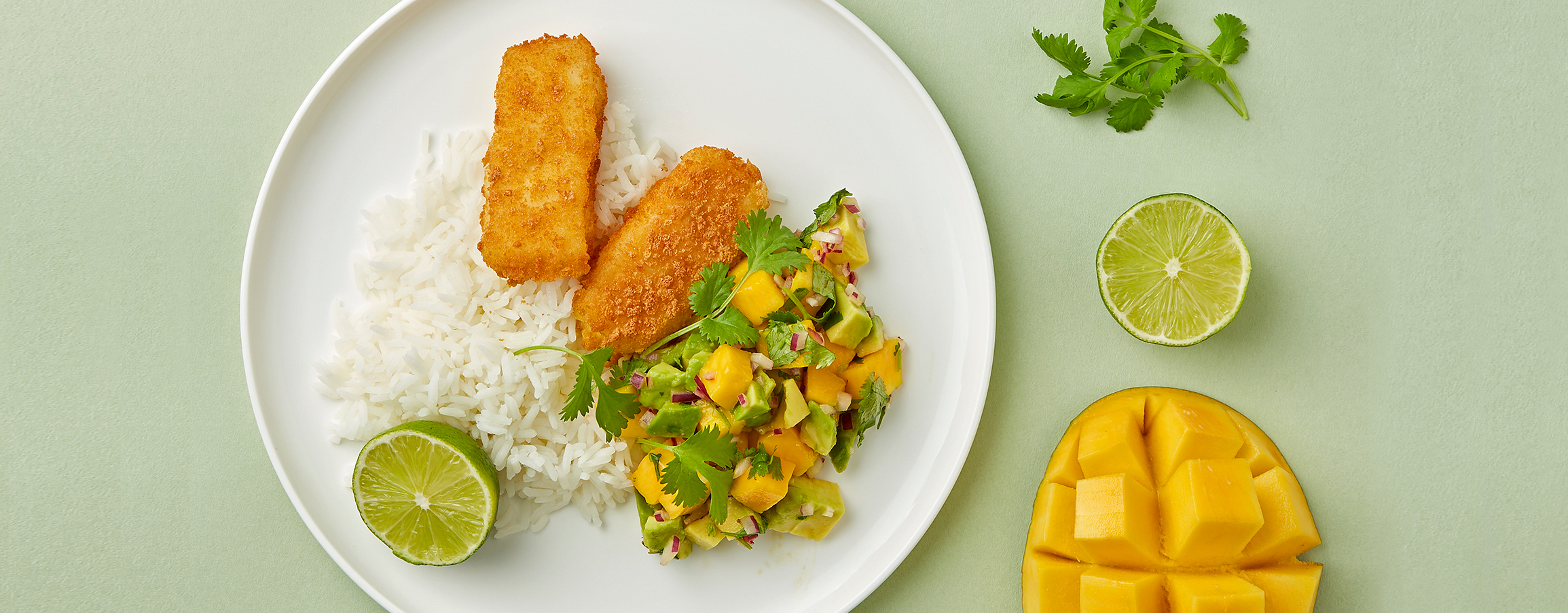 Panert sei med avokado- og mangosalsa