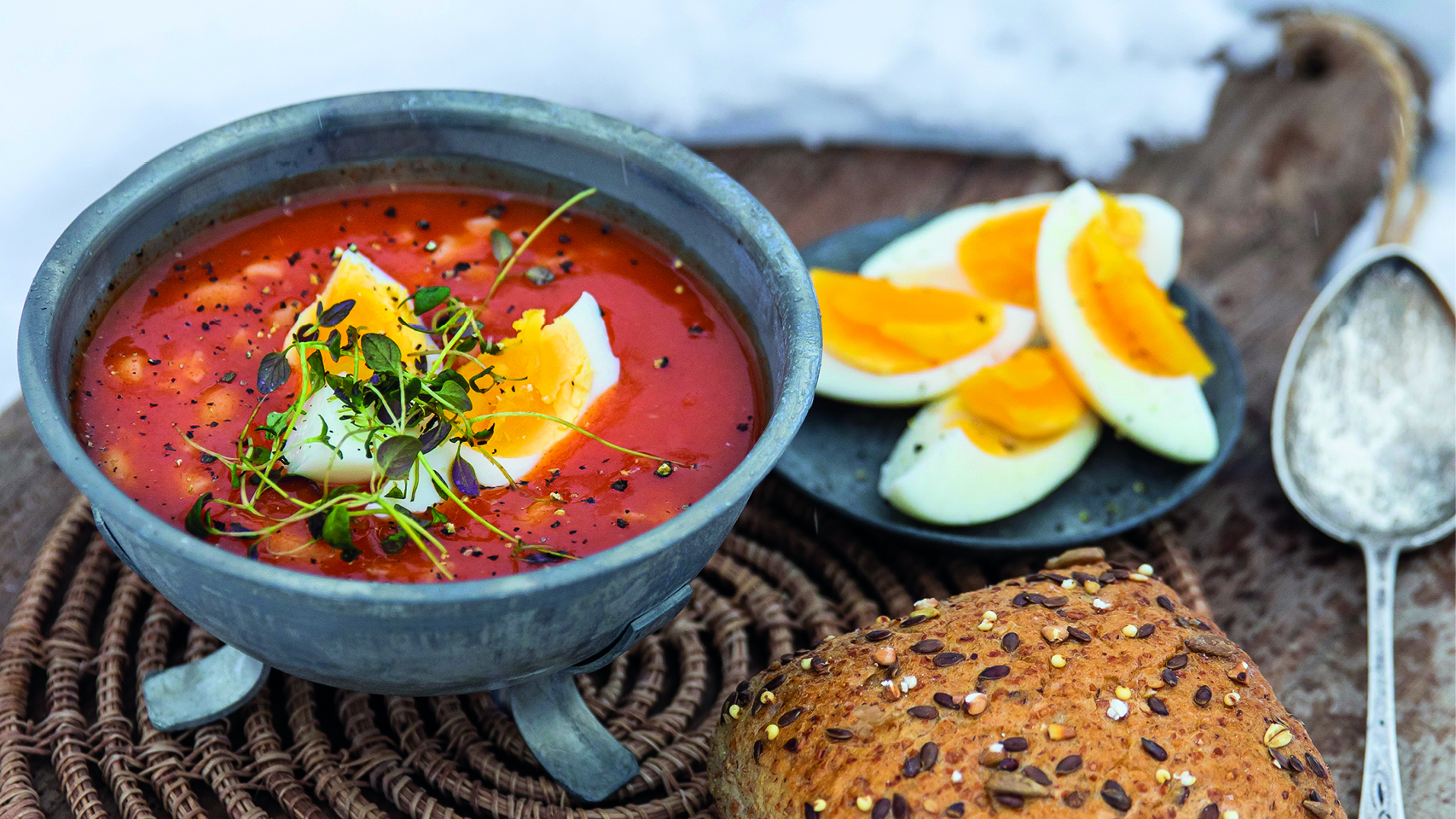 Hjemmelagd tomatsuppe med makaroni