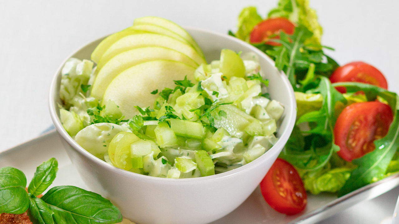 Eplesalat med druer