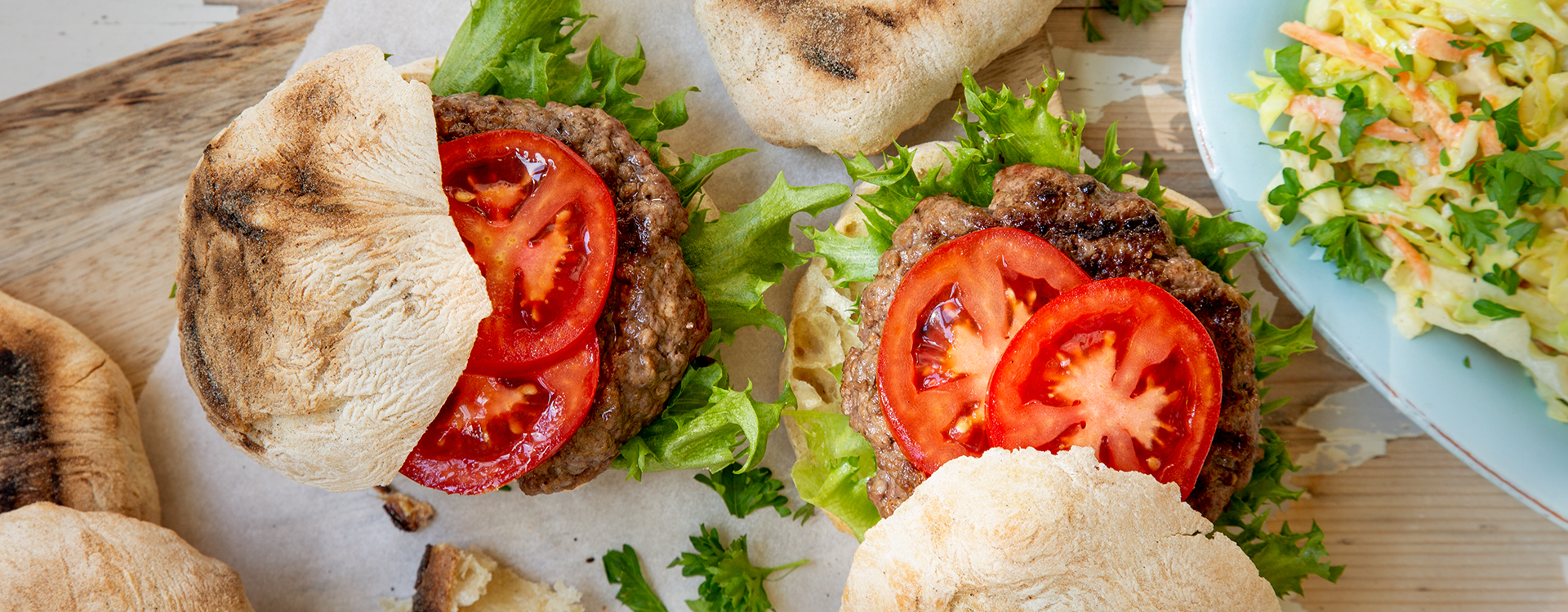 Hjemmelagde burgerbrød