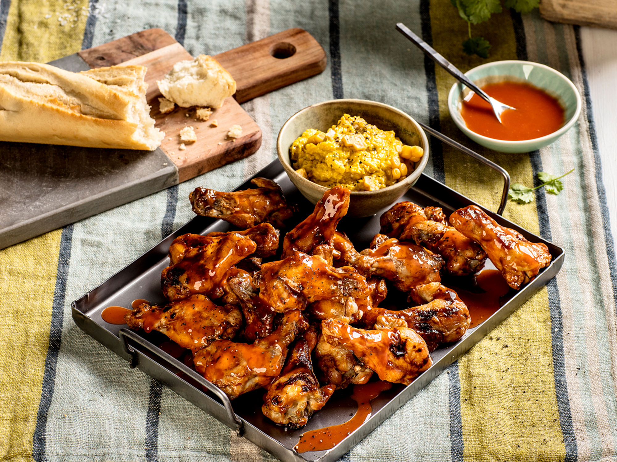 Kyllingklubber med BBQ saus og maisstuing
