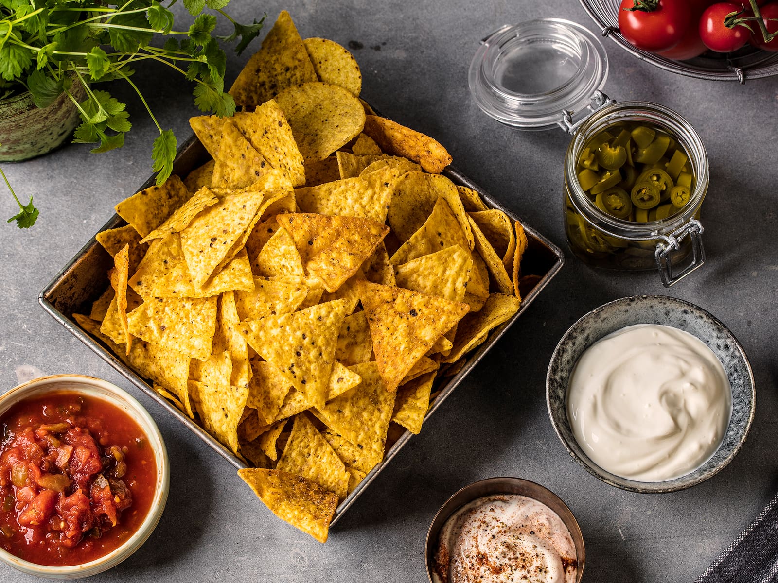 Nachos med salsa og rømme