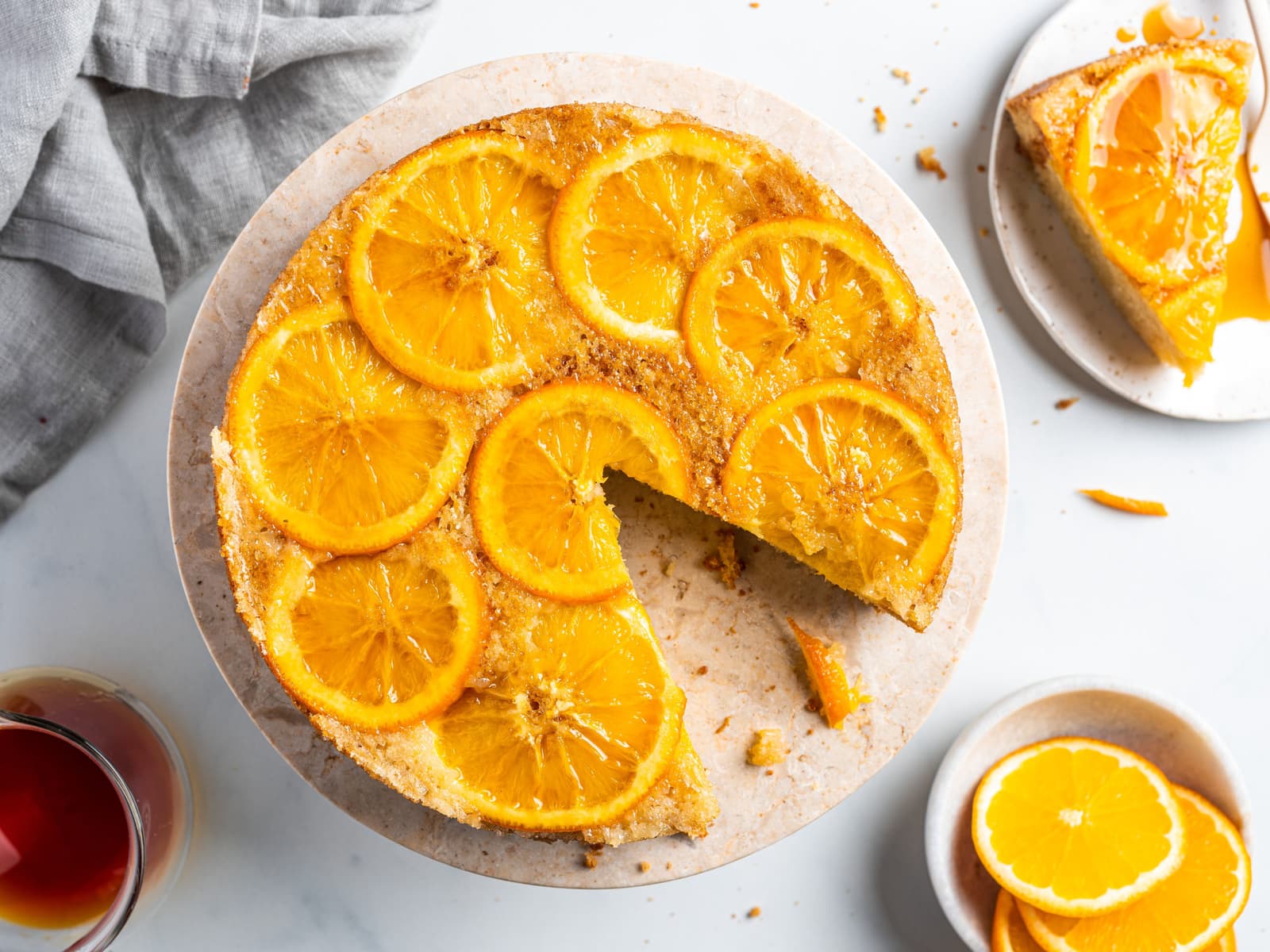 Opp-ned-kake med appelsin