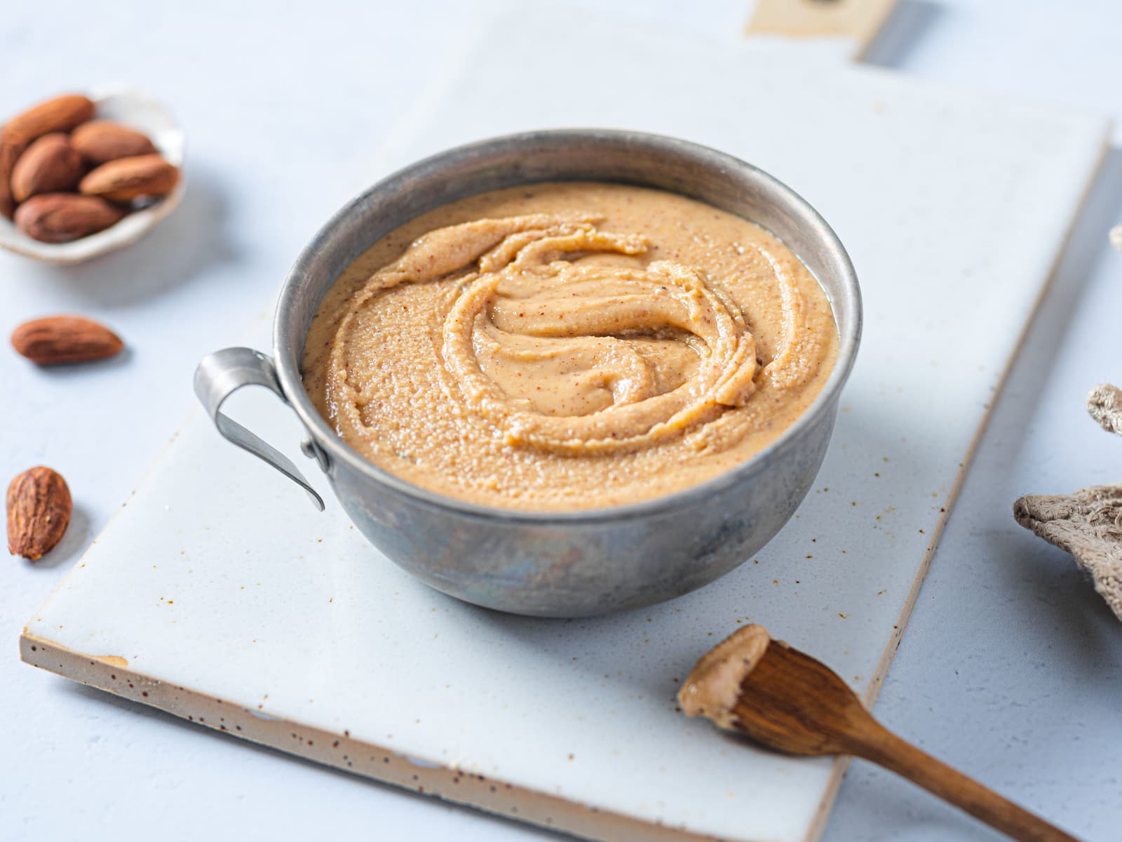 Hjemmelaget mandelsmør