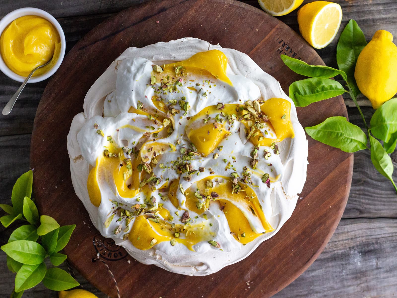 Pavlova med lemon curd