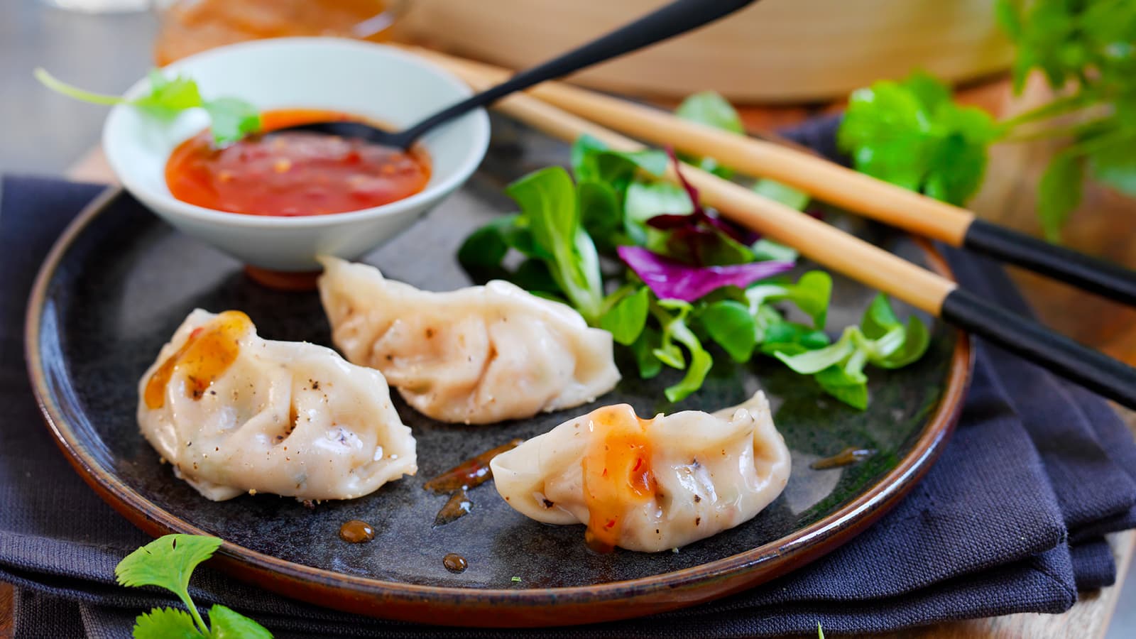 Asiatiske dumplings med kjøttdeig og kål