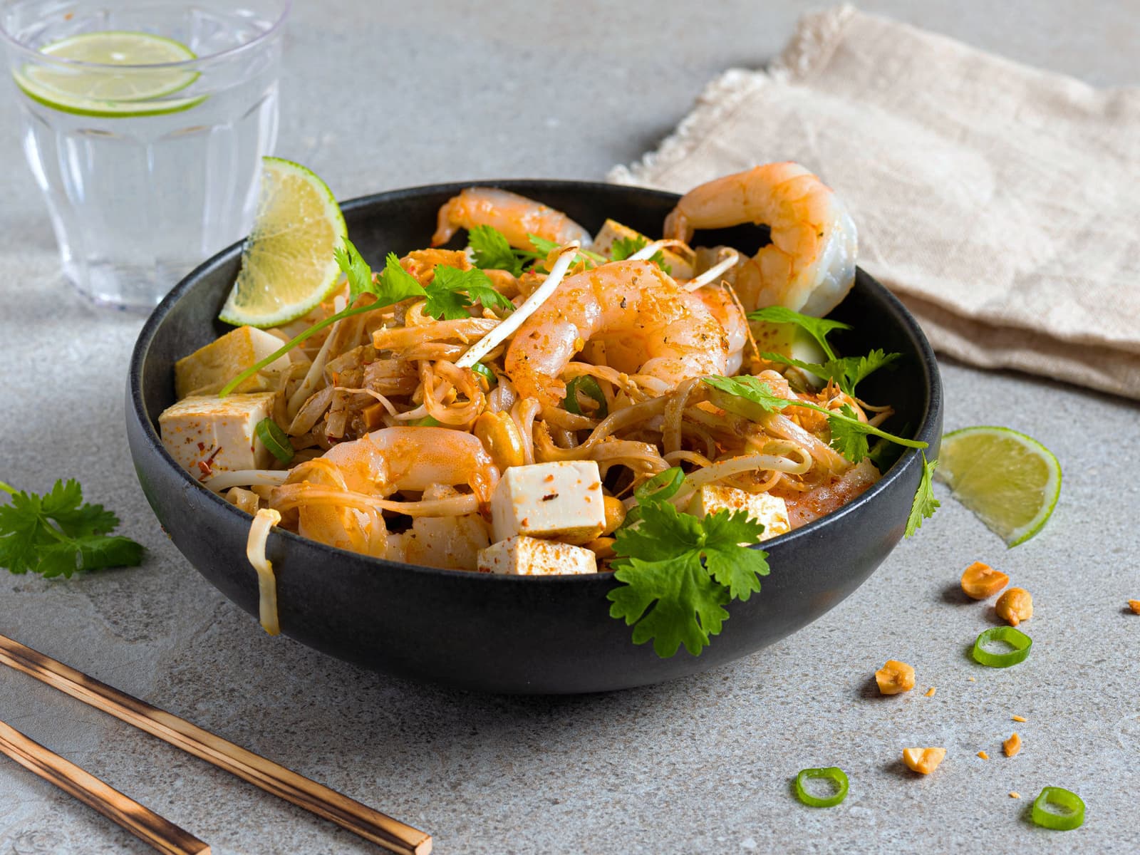 Pad thai med reker og tofu