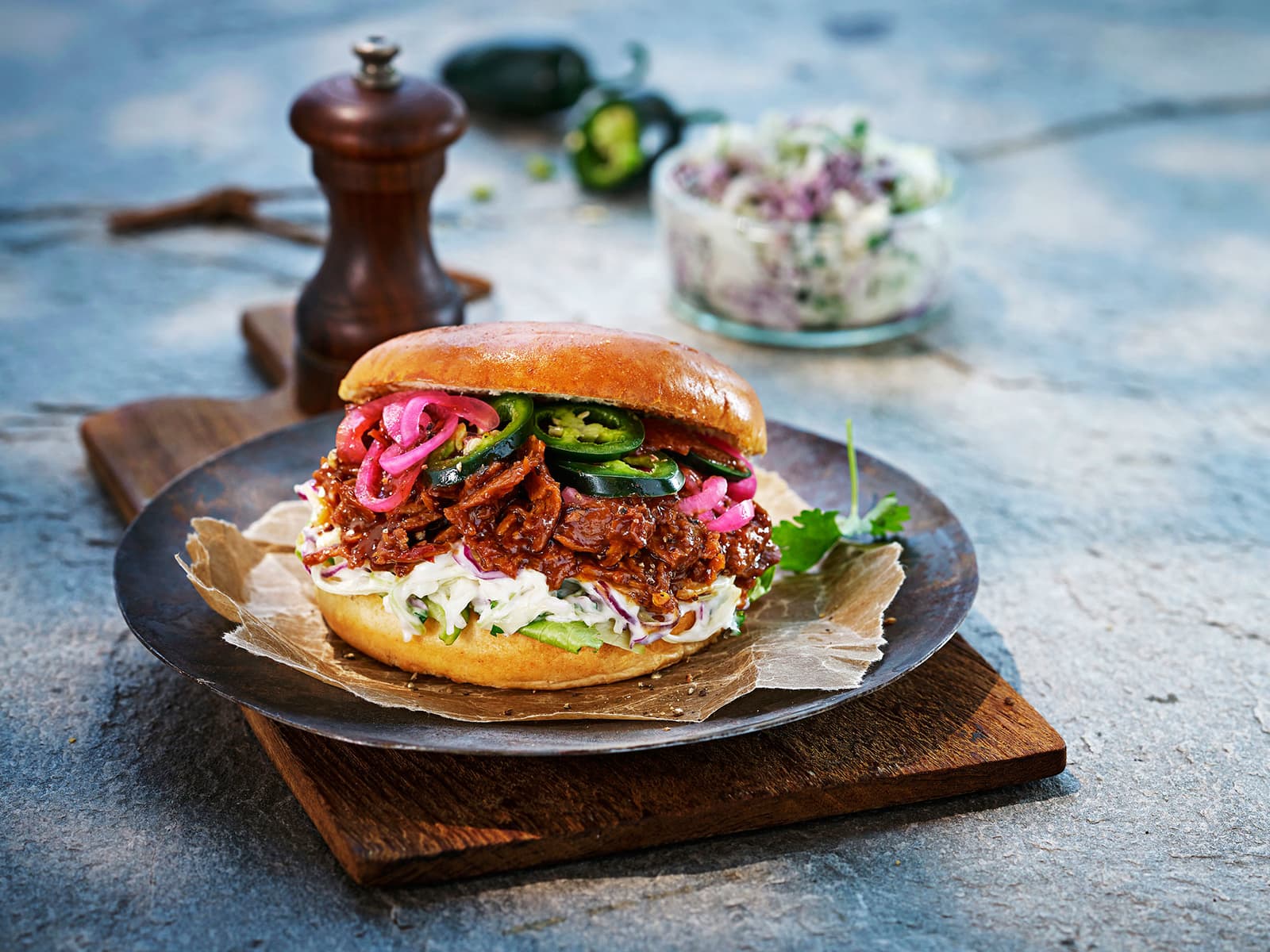 Vegetarburger med coleslaw