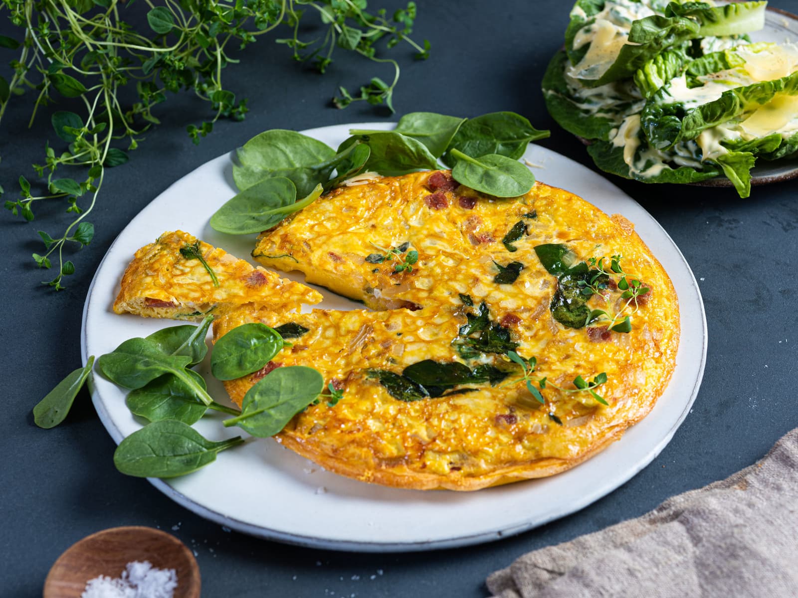 Bondeomelett med chorizo og Bufarost