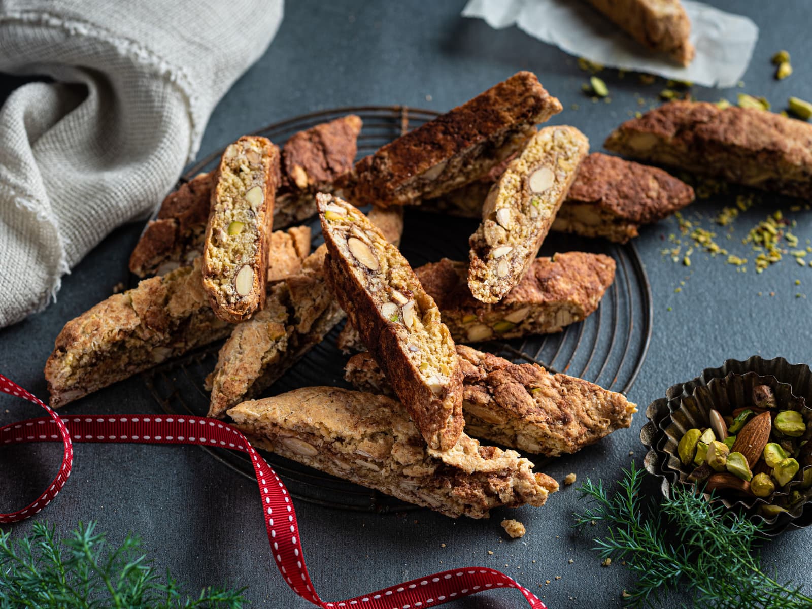 biscotti oppskrift pistasj tranebær