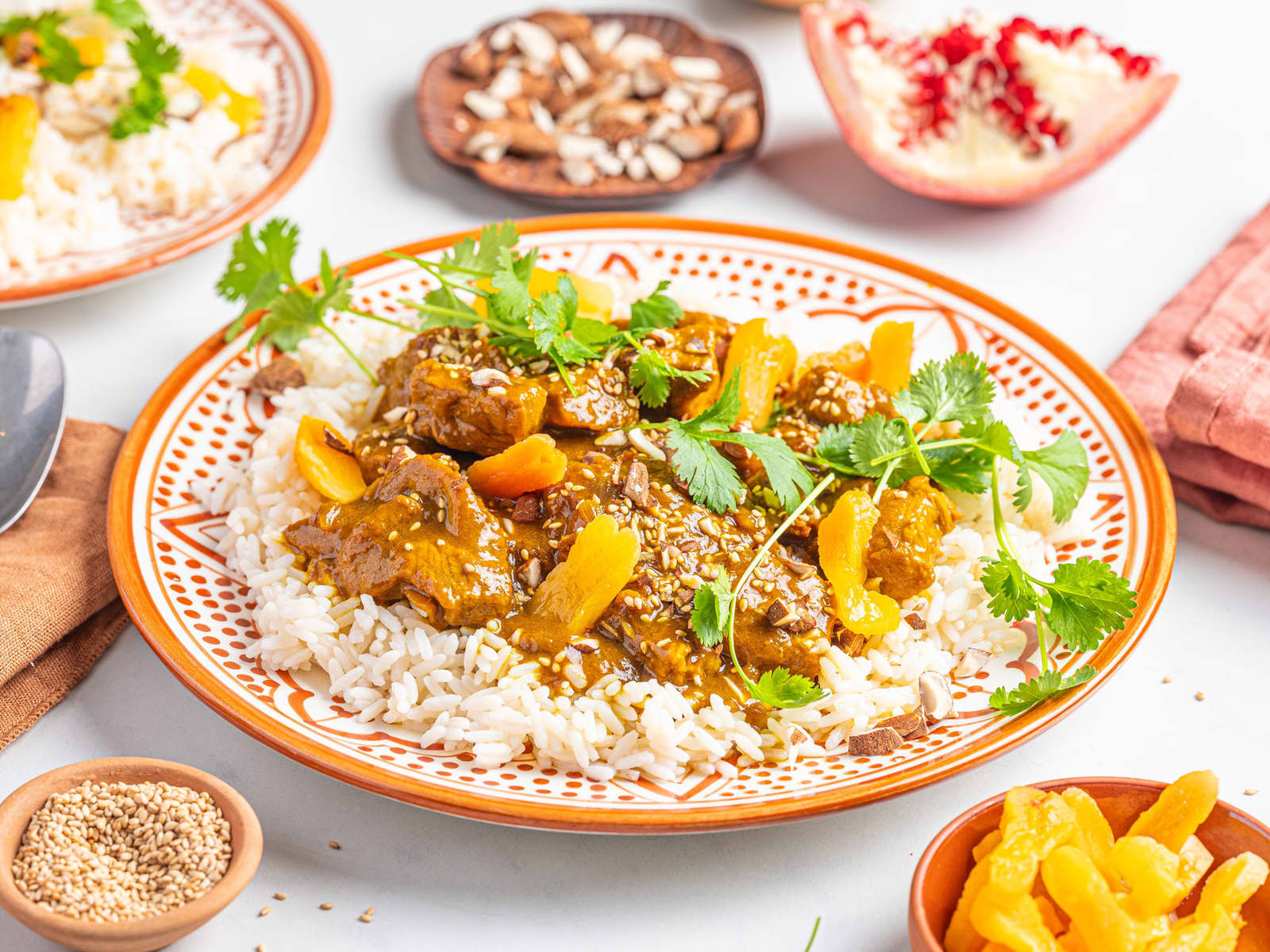 Lammegryte med aprikos og mandler