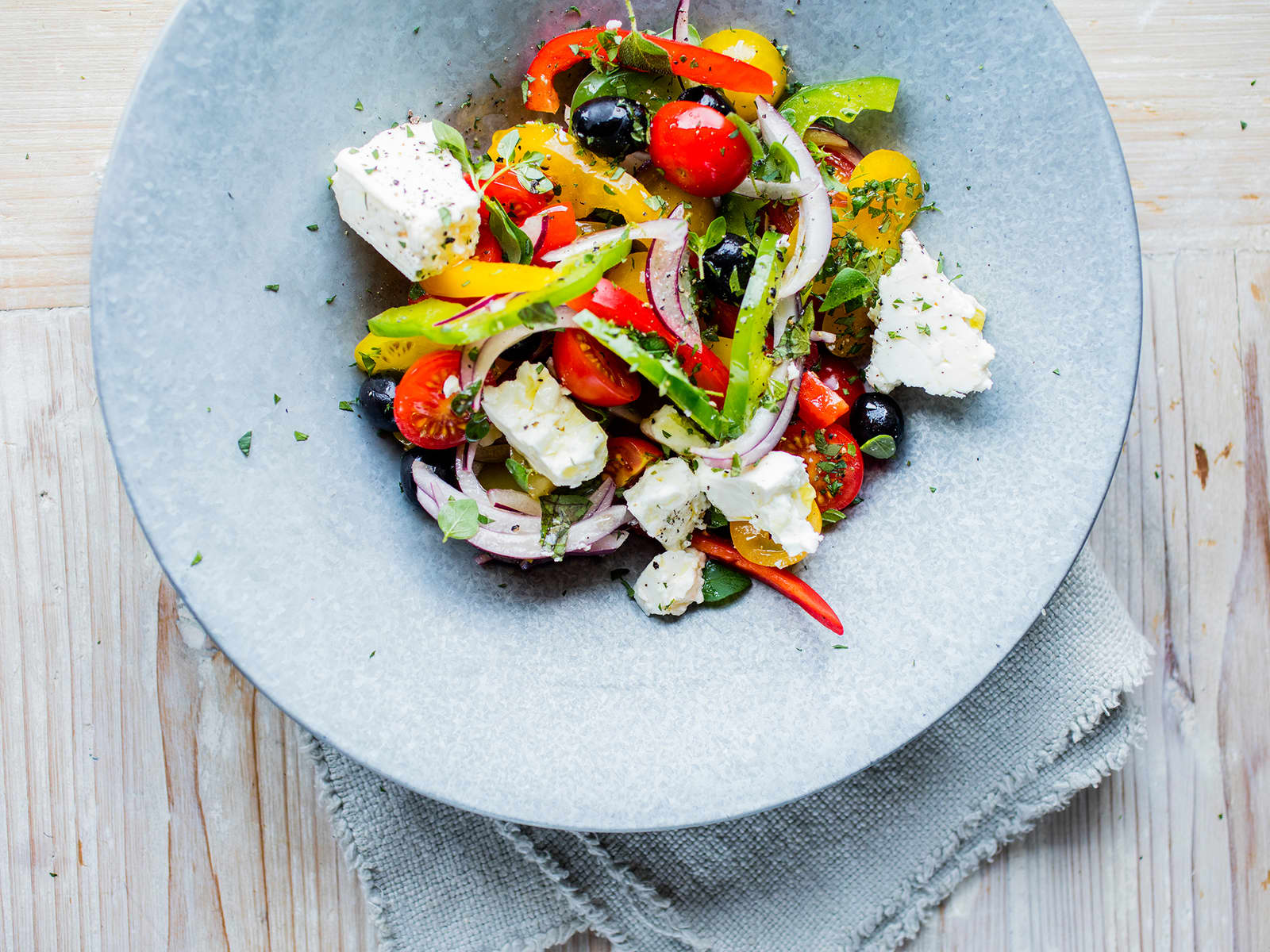 Presentasjon Av Tradisjonell Gresk Salatoppskrift