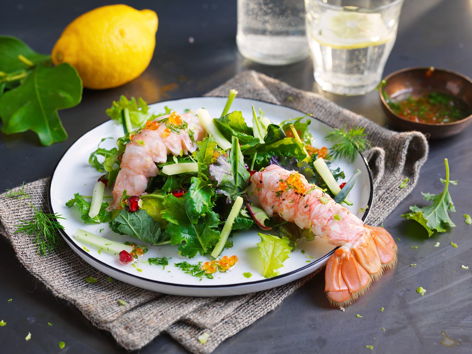 Salat med sjøkreps og lakserogn