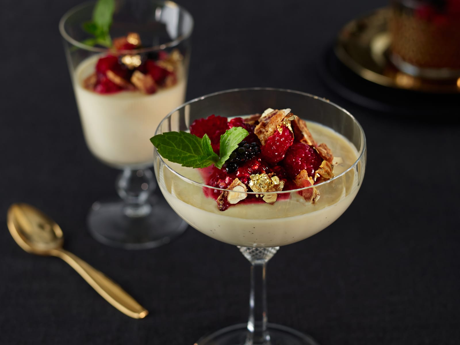 Yoghurt panna cotta