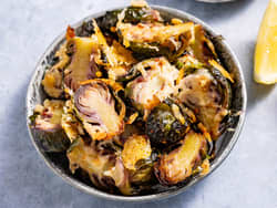 Parmesangratinerte rosenkål