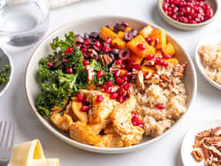 Kyllingbowl med bakt søtpotet og quinoa