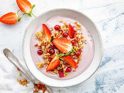 Frokost bowl med jordbær