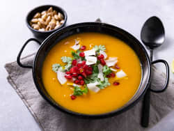 Gresskarsuppe med ingefær, chili og kokos