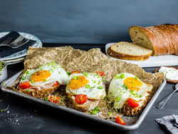 Frokostsmørbrød med speilegg