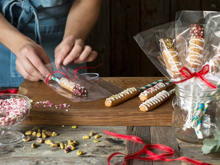 Gi dem gjerne bort i julegave! Ikke noe er som smakfulle, hjemmelagde julegaver