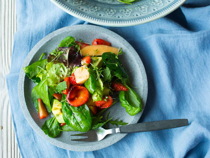 Jordbær, melon og avokadosalat