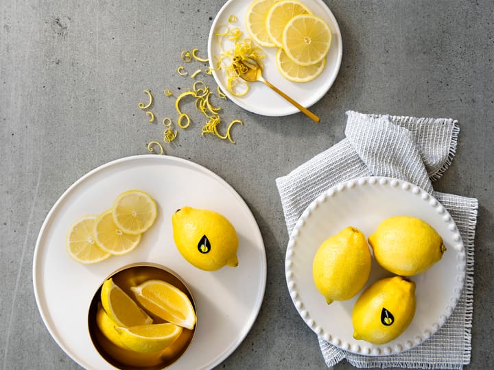Prøv den spennende, stenfrie sitronen neste gang. Se etter LemonGold i butikken!