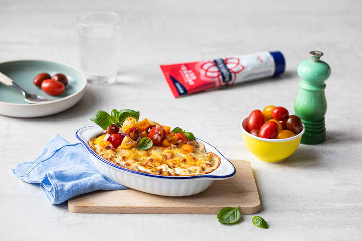 Mac n' cheese blir ekstra god med smakfull smøreost.